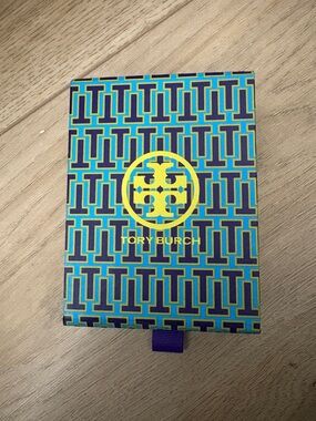 Tory Burch box